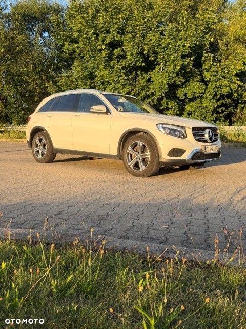 Mercedes-Benz GLC - 25