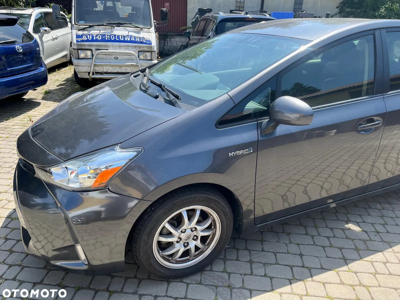 Toyota Prius+ (Hybrid) Executive - 26