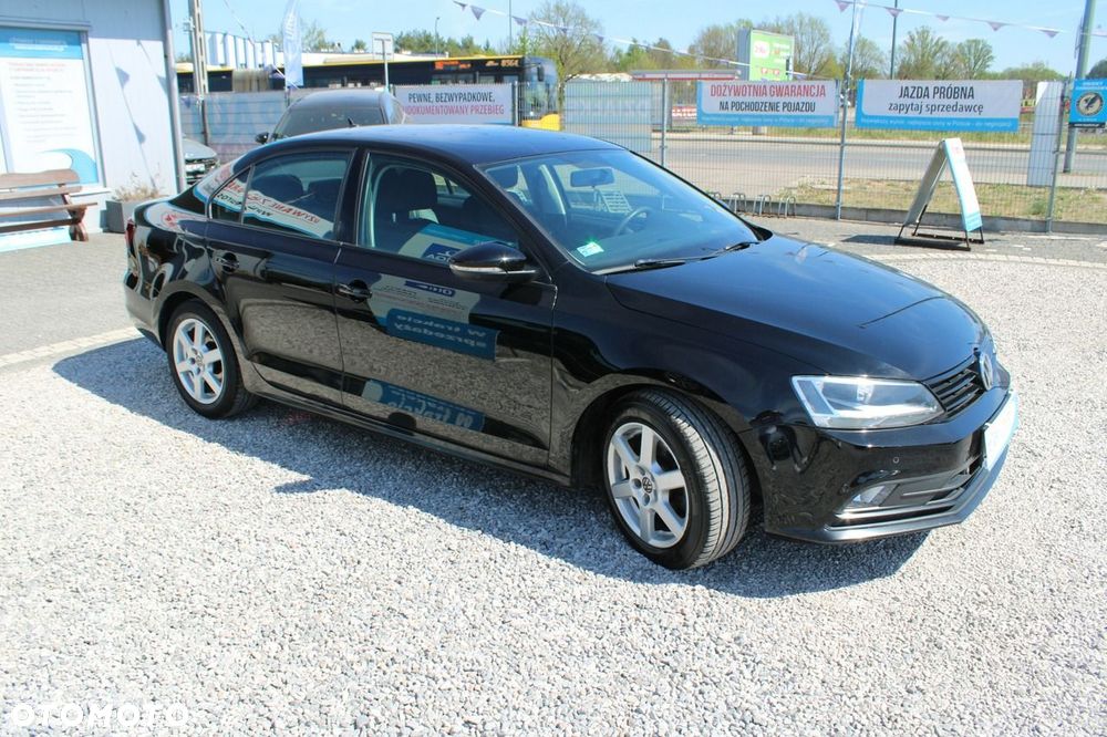 Volkswagen Jetta - 6
