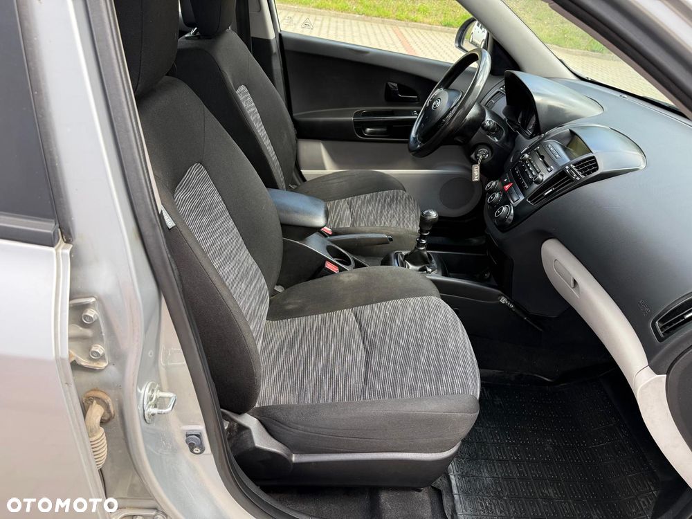 Kia Ceed 1.6 Comfort - 8