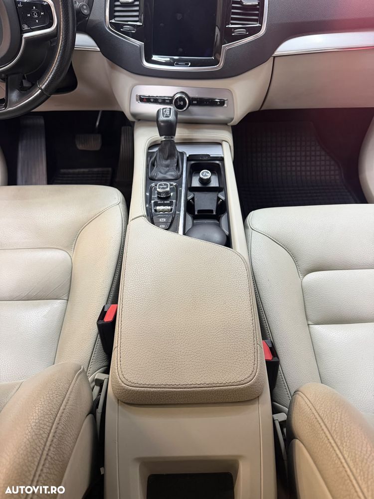 Volvo XC 90 D5 AWD Inscription - 9