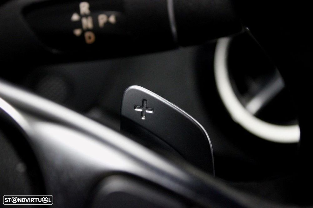 Mercedes-Benz CLA 220 - 28