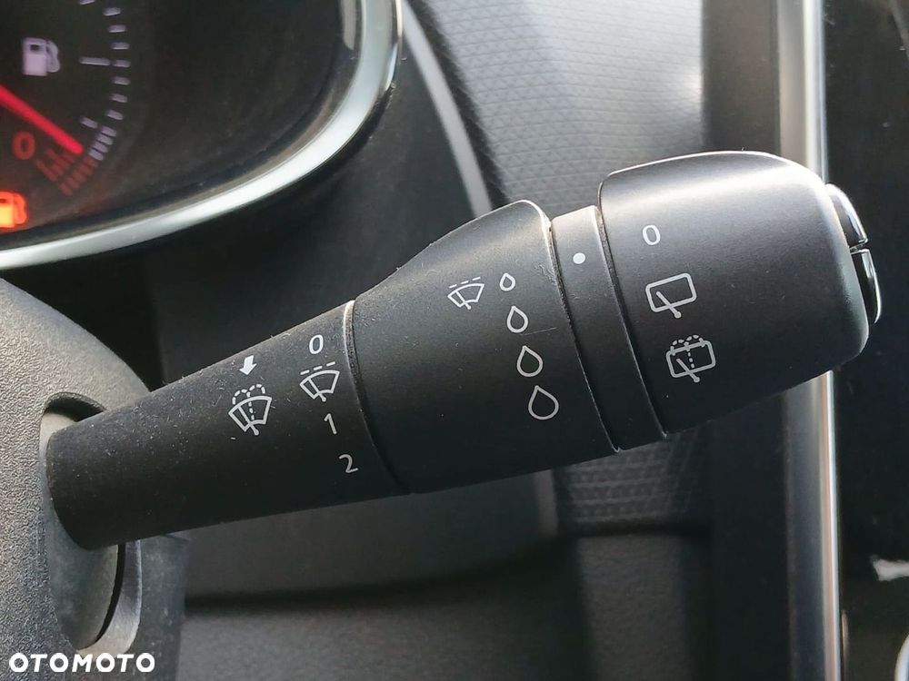 Renault Clio 1.2 16V Alize - 26