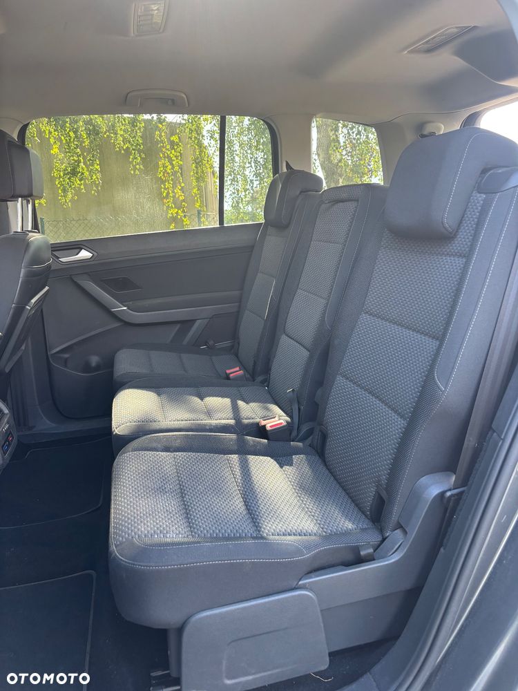 Volkswagen Touran 2.0 TDI SCR DSG Join - 11