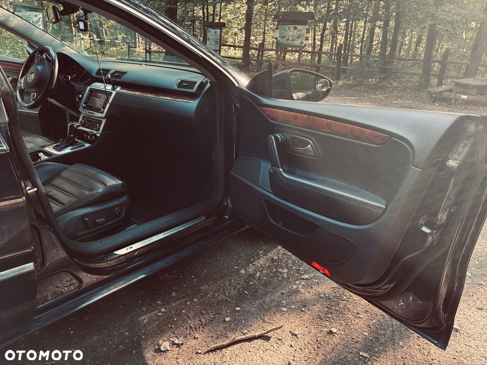 Volkswagen Passat - 10
