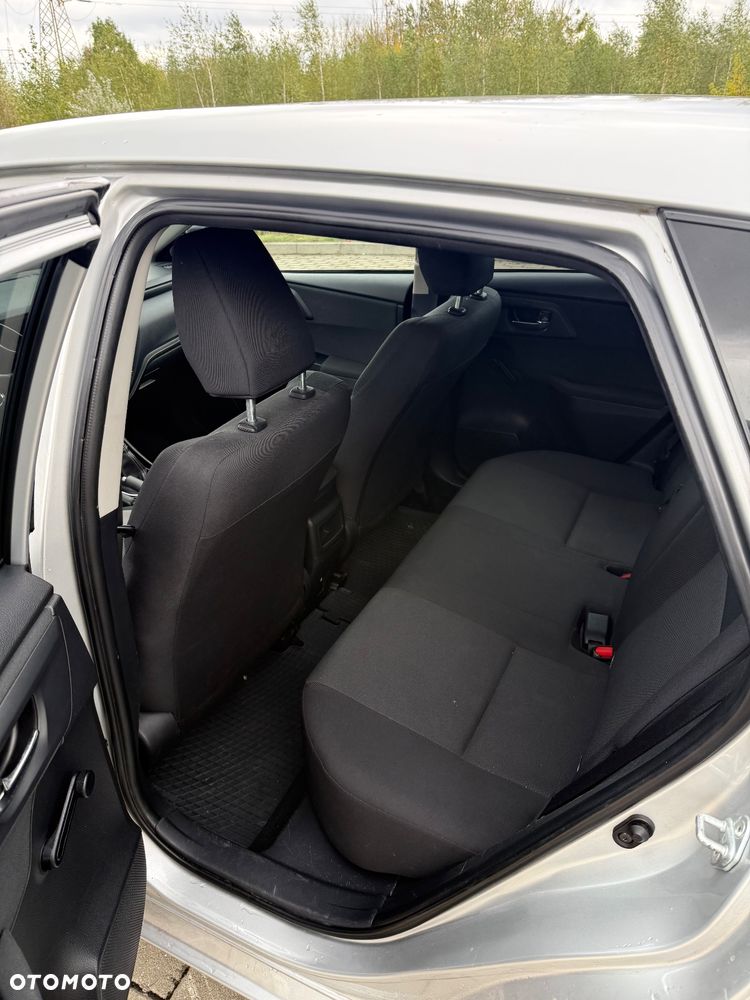 Toyota Auris 1.4 D-4D Active - 13