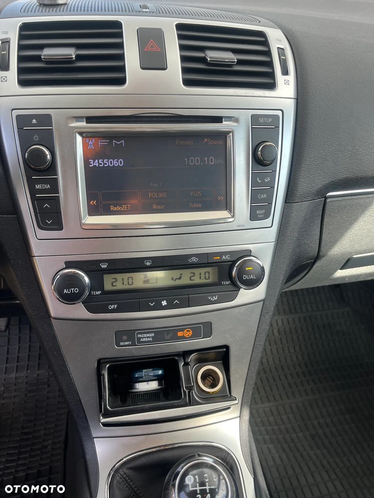 Toyota Avensis 1.8 Sol EU5 - 24