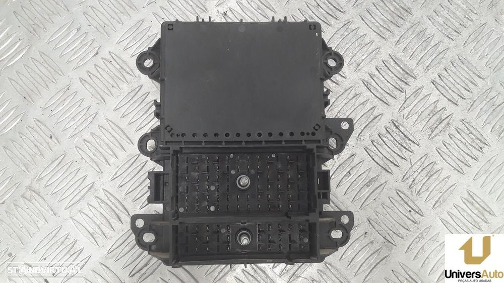 CAIXA RELÉS / FUSÍVEIS KIA CERATO SEDAN 2007 -919502F630 - 1