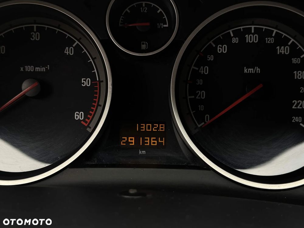 Opel Astra - 25