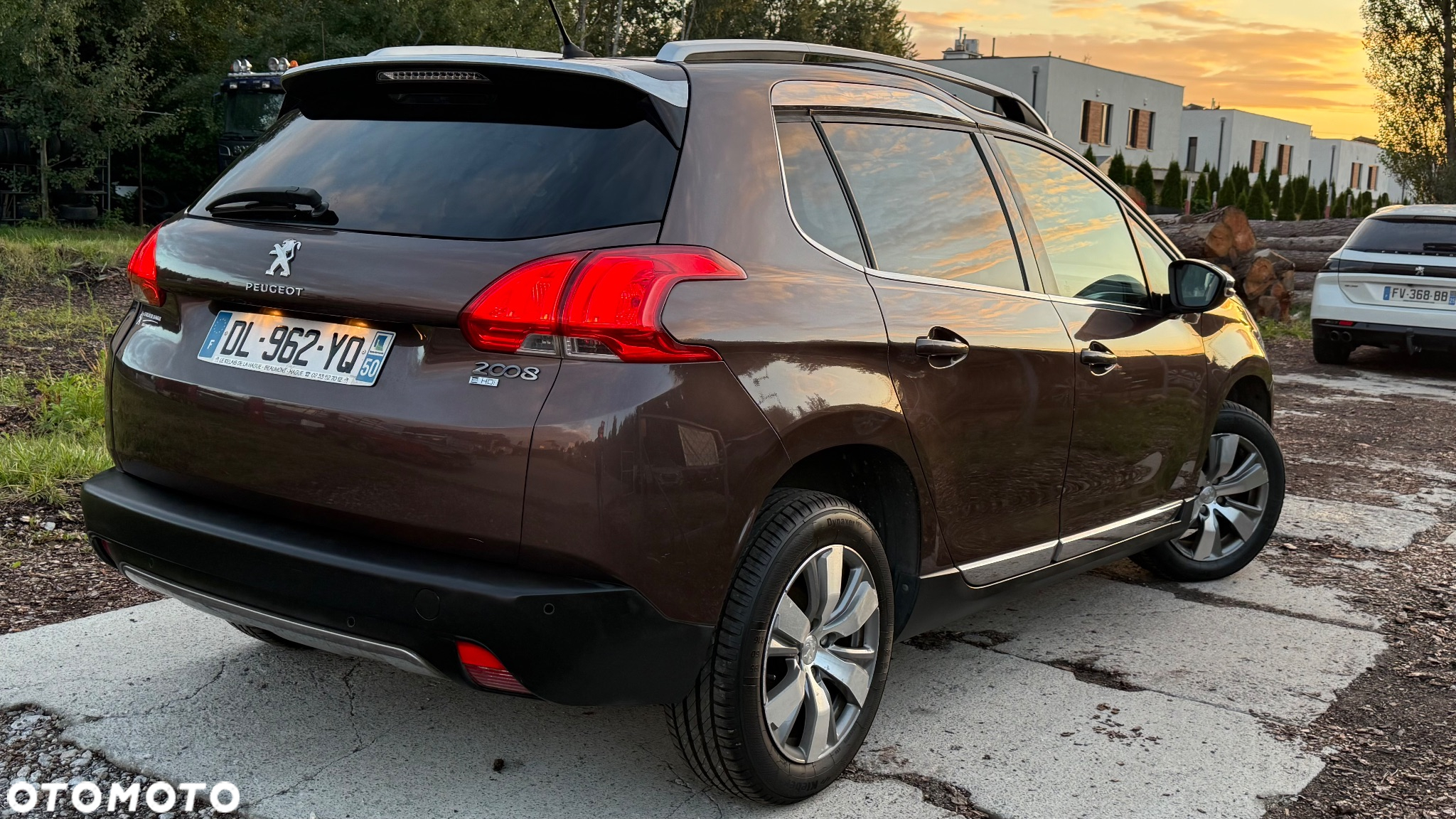 Peugeot 2008 1.6 e-HDi Allure S&S - 15