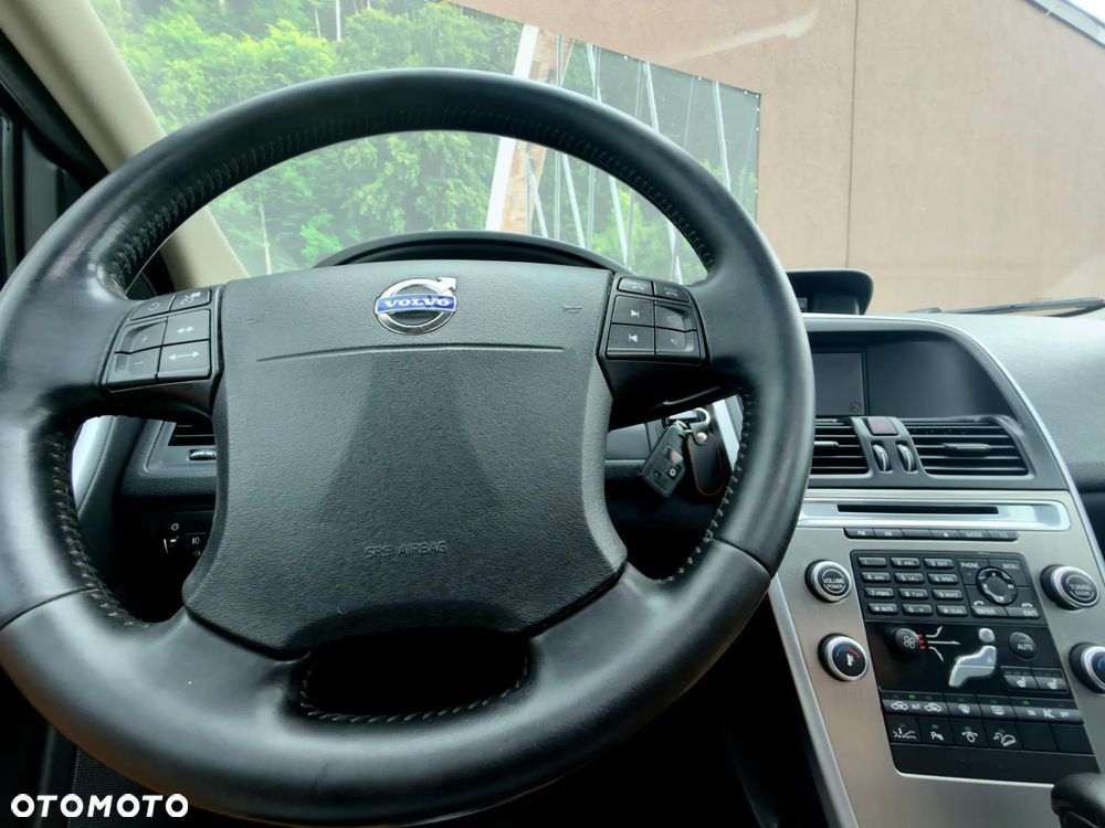Volvo XC 60 T6 AWD RDesign - 16