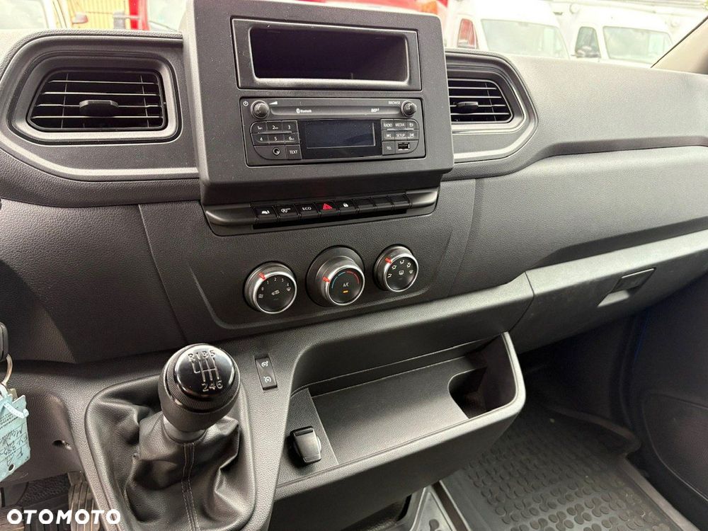 Renault Master - 16