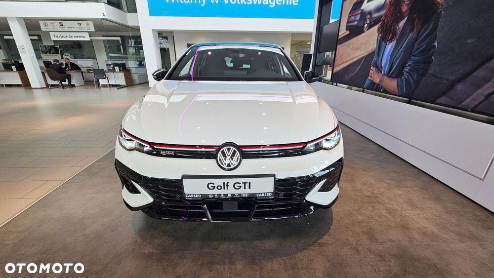 Volkswagen Golf - 5