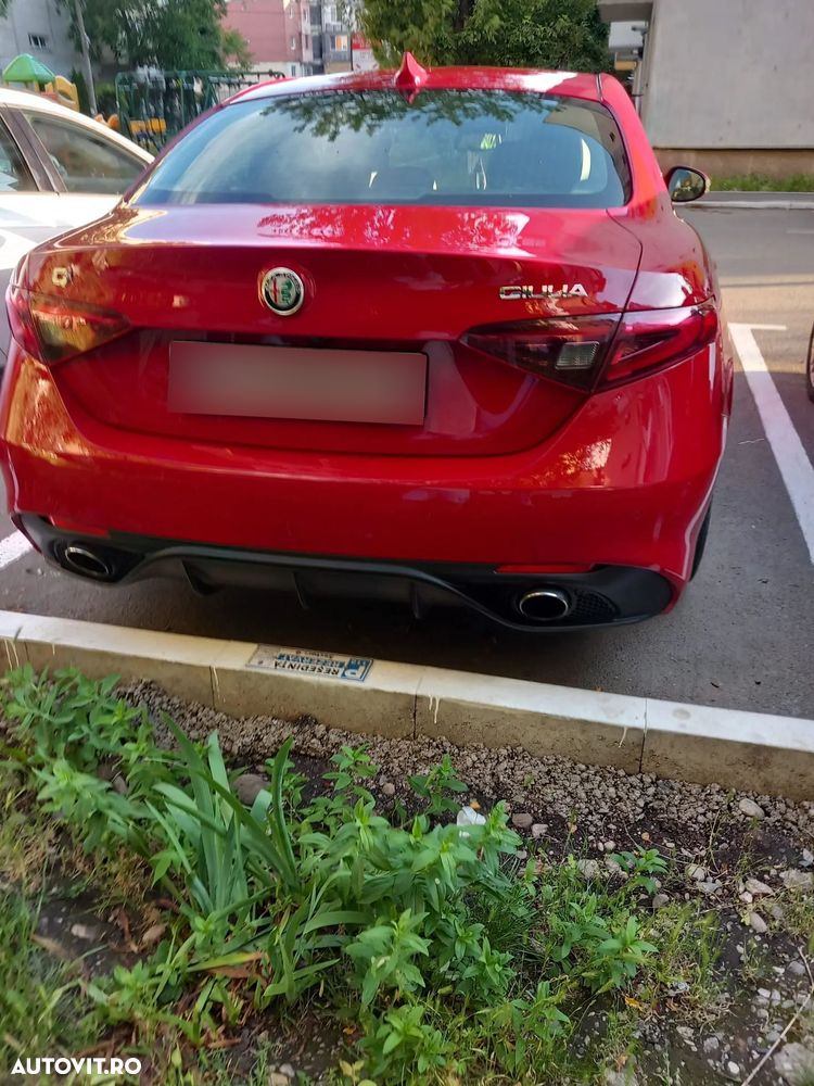 Alfa Romeo Giulia 2.0 Turbo AWD AT8 Veloce - 13