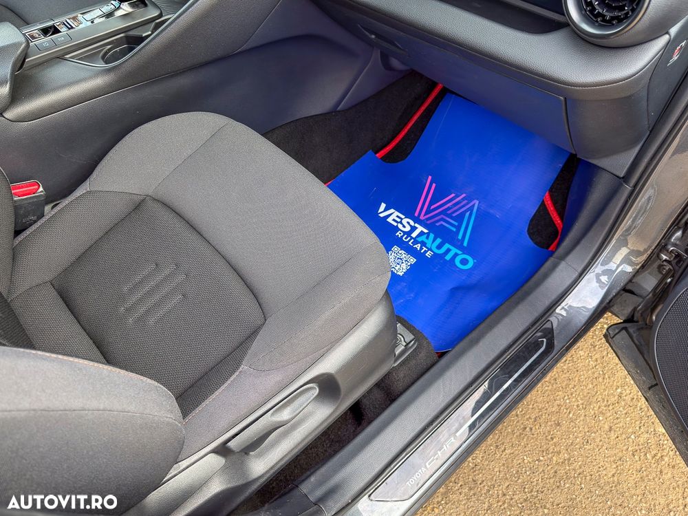 Toyota C-HR 1.8 Hybrid Business Edition - 29