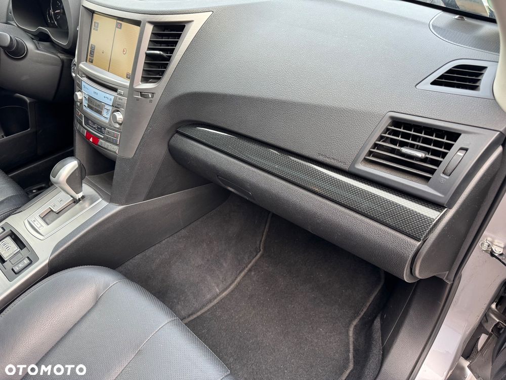 Subaru Legacy 2.5i Lineartronic Sport - 22