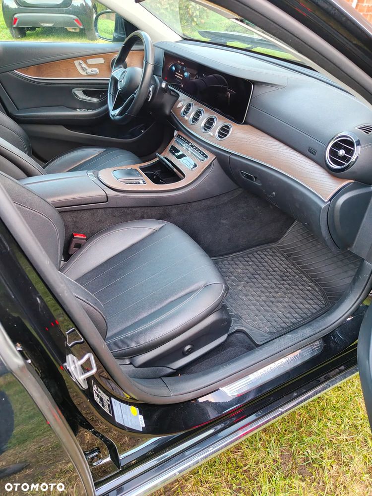 Mercedes-Benz Klasa E 220 d 9G-TRONIC - 12