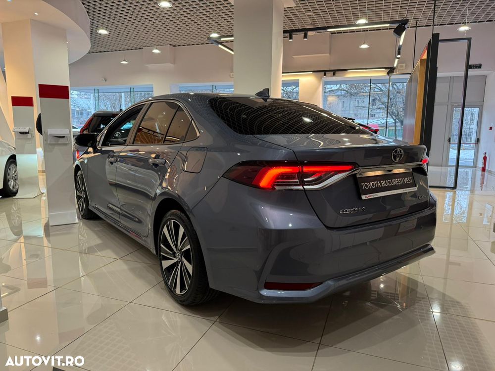 Toyota Corolla 1.8 HSD Dynamic - 17