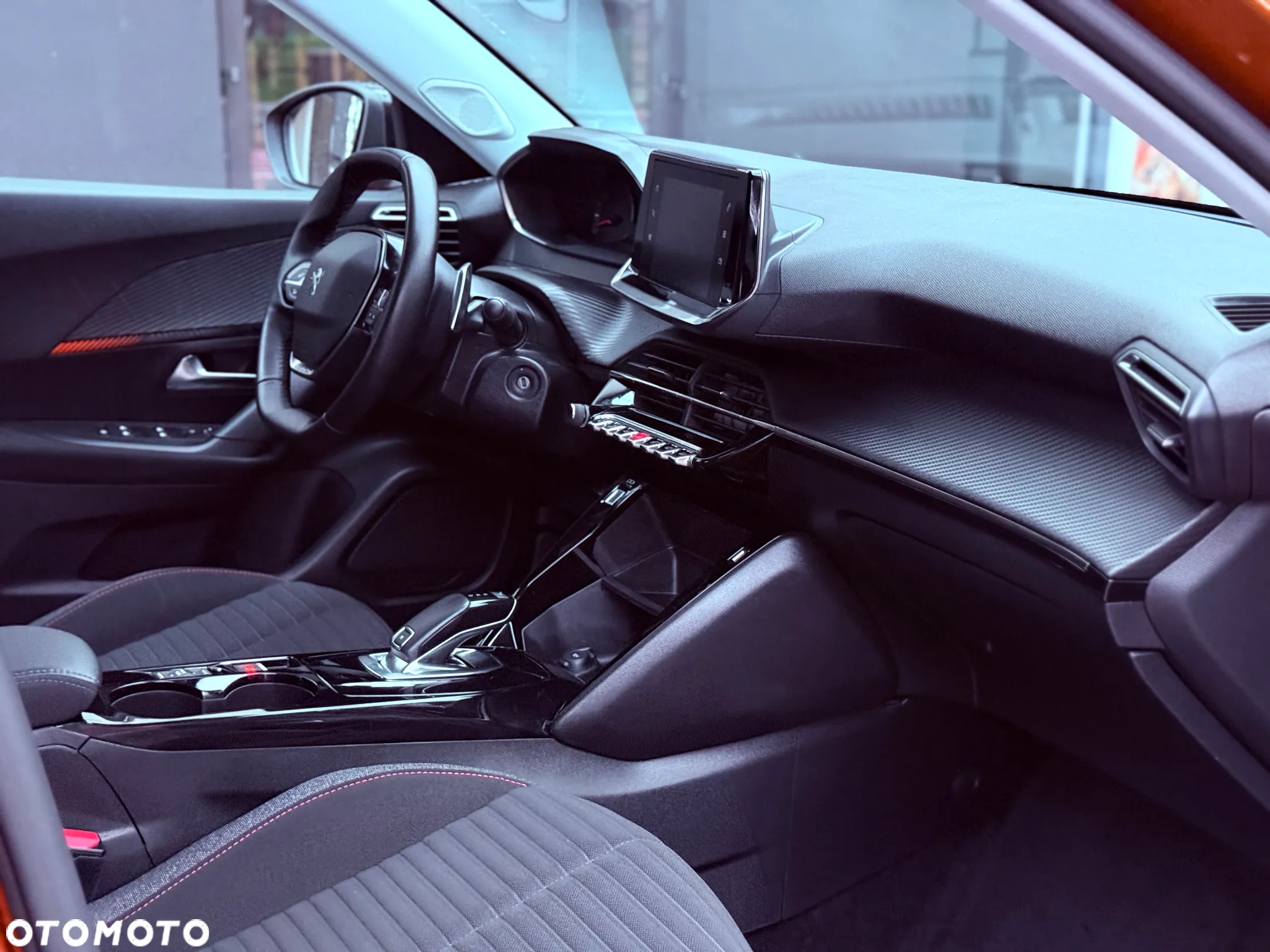 Peugeot 2008 1.2 PureTech Active Pack S&S EAT8 - 29