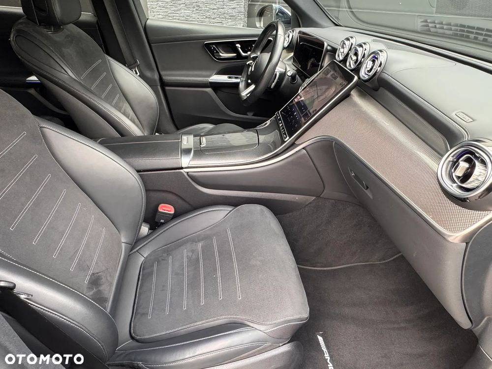 Mercedes-Benz GLC 300 4Matic 9G-TRONIC AMG Line Advanced - 19
