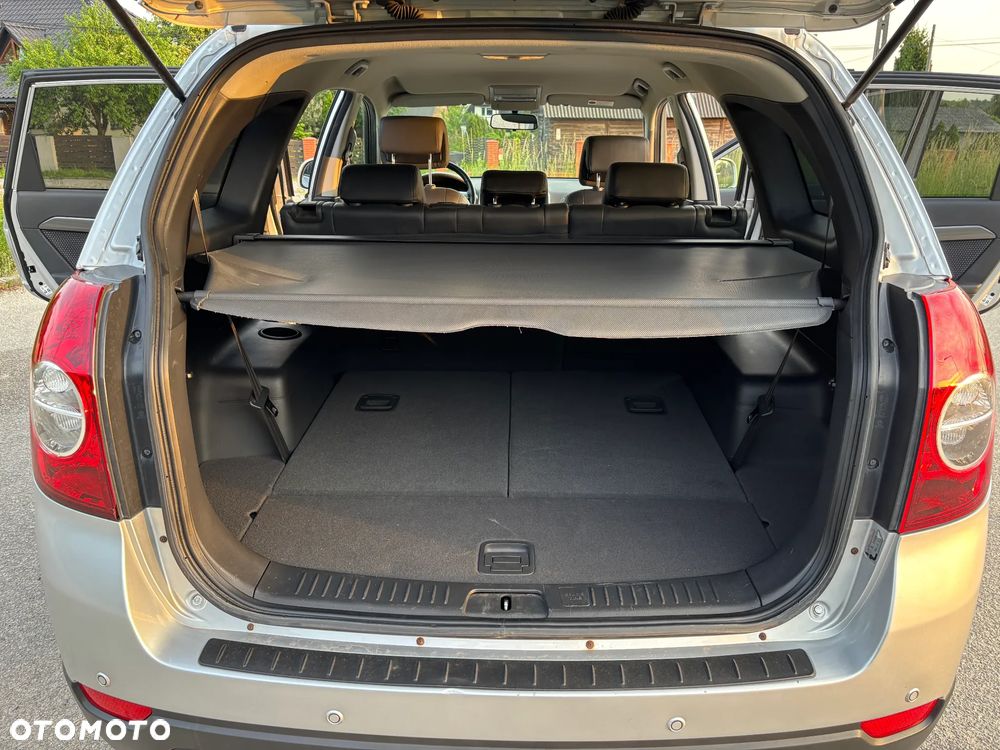 Chevrolet Captiva 2.4 2WD 7 Sitzer LS Family Edition - 14