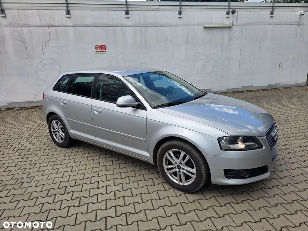Audi A3 Sportback - 3