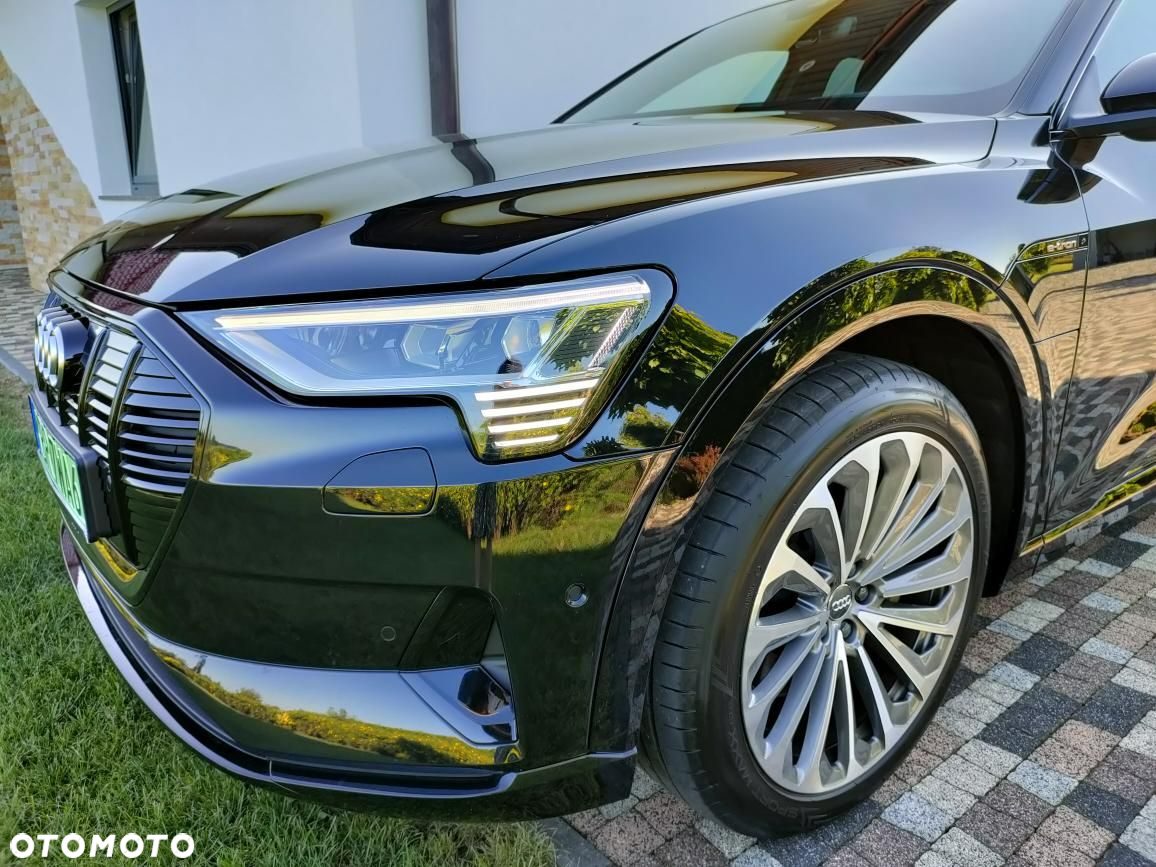 Audi e-tron 55 Quattro S Line - 12
