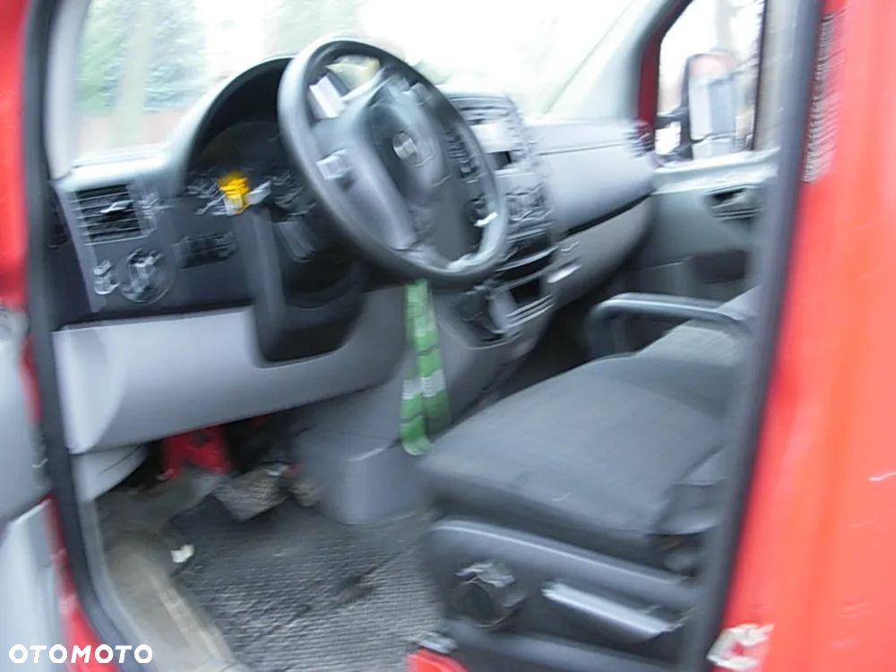 Mercedes-Benz SPRINTER - 10