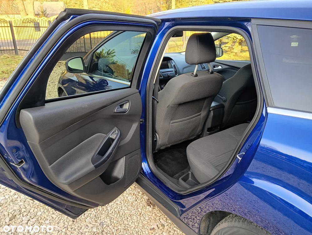 Ford Focus 1.0 EcoBoost Titanium - 25