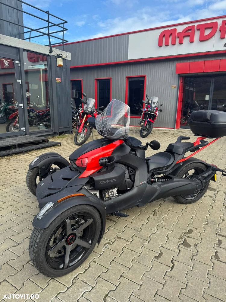 Can-Am Ryker 900 - 7