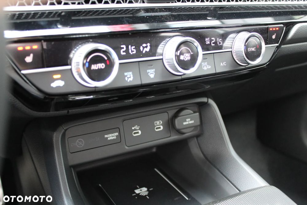 Honda Civic 2.0 i-MMD eHEV Advance CVT - 24