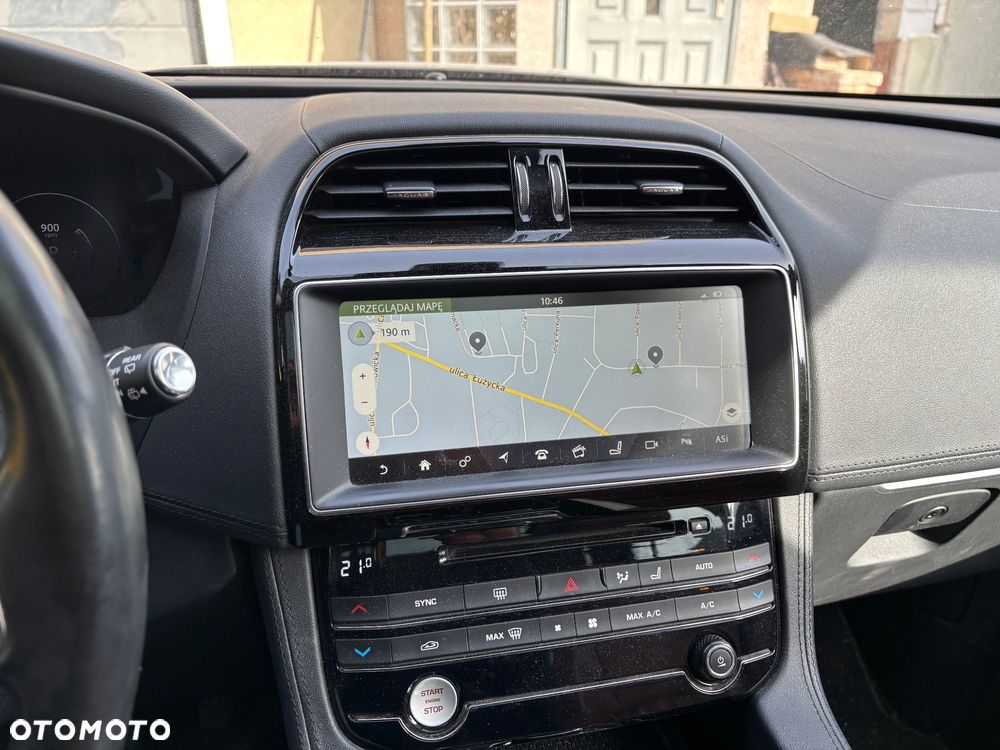 Jaguar F-Pace 20d AWD Prestige - 8