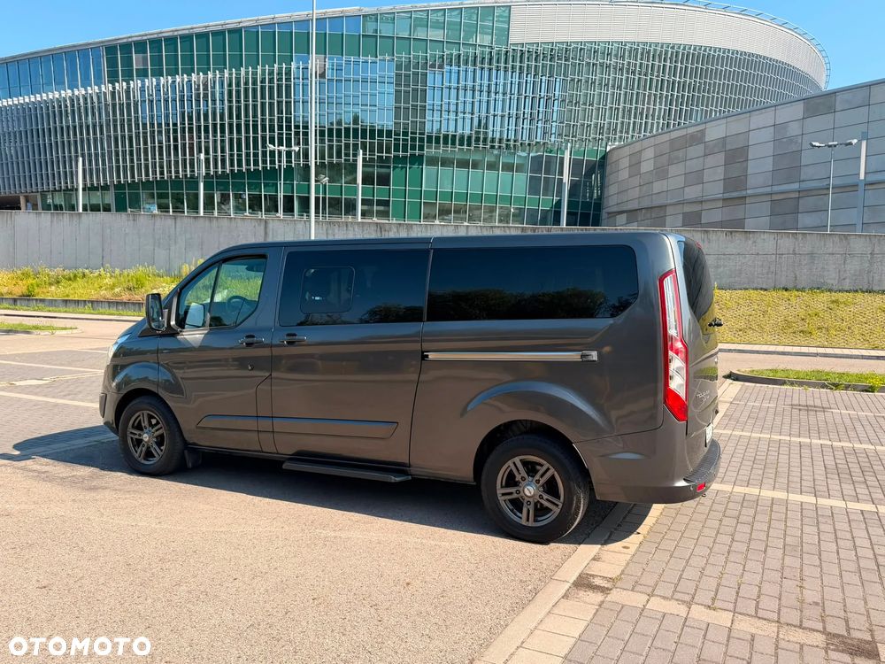 Ford Tourneo Custom 310 L2H1 VA Titanium - 34
