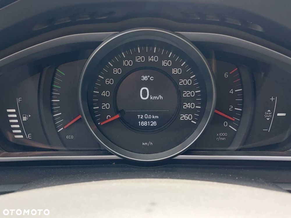 Volvo V40 - 17