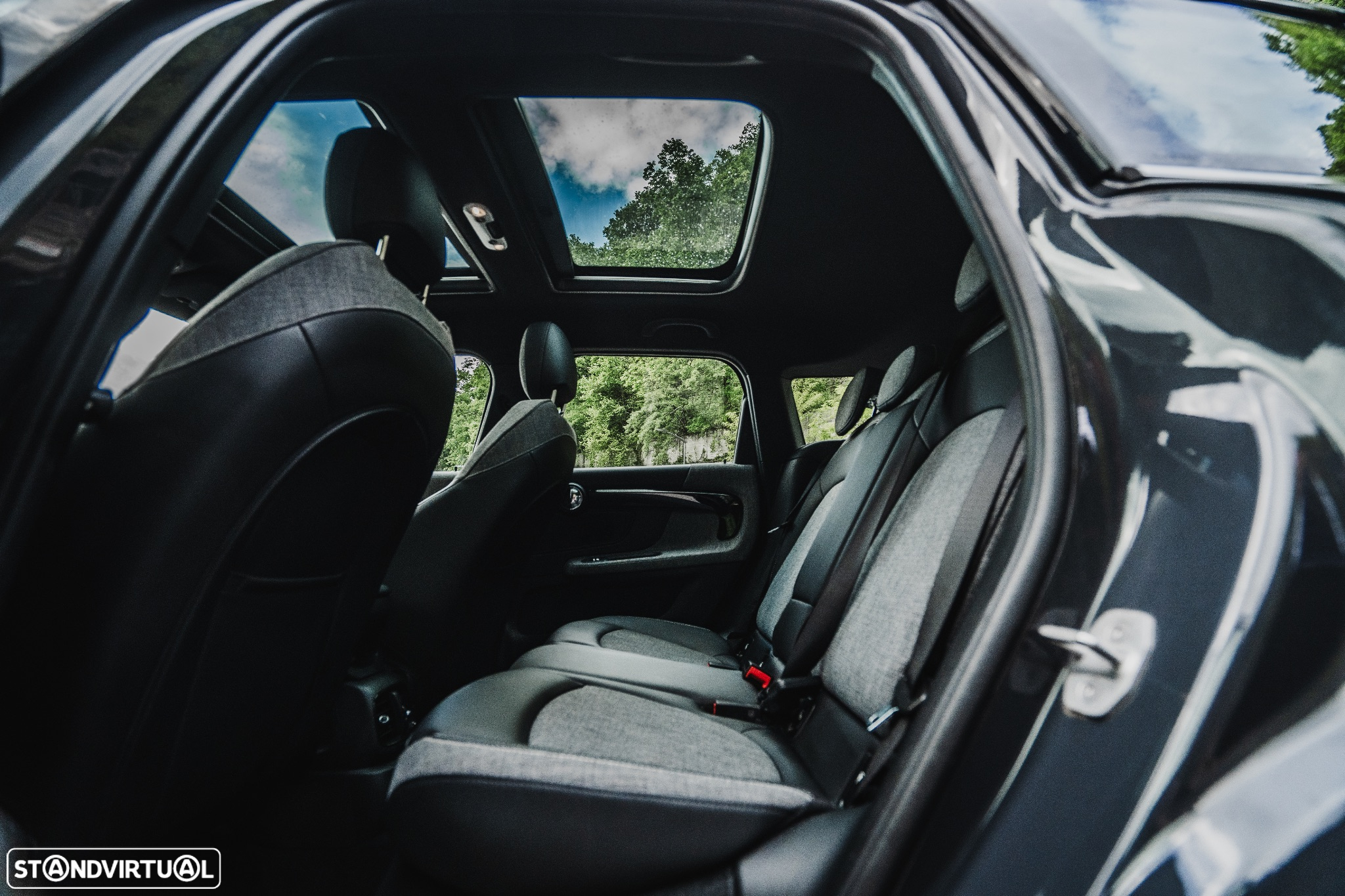 MINI Countryman Cooper SE ALL4 Auto - 29