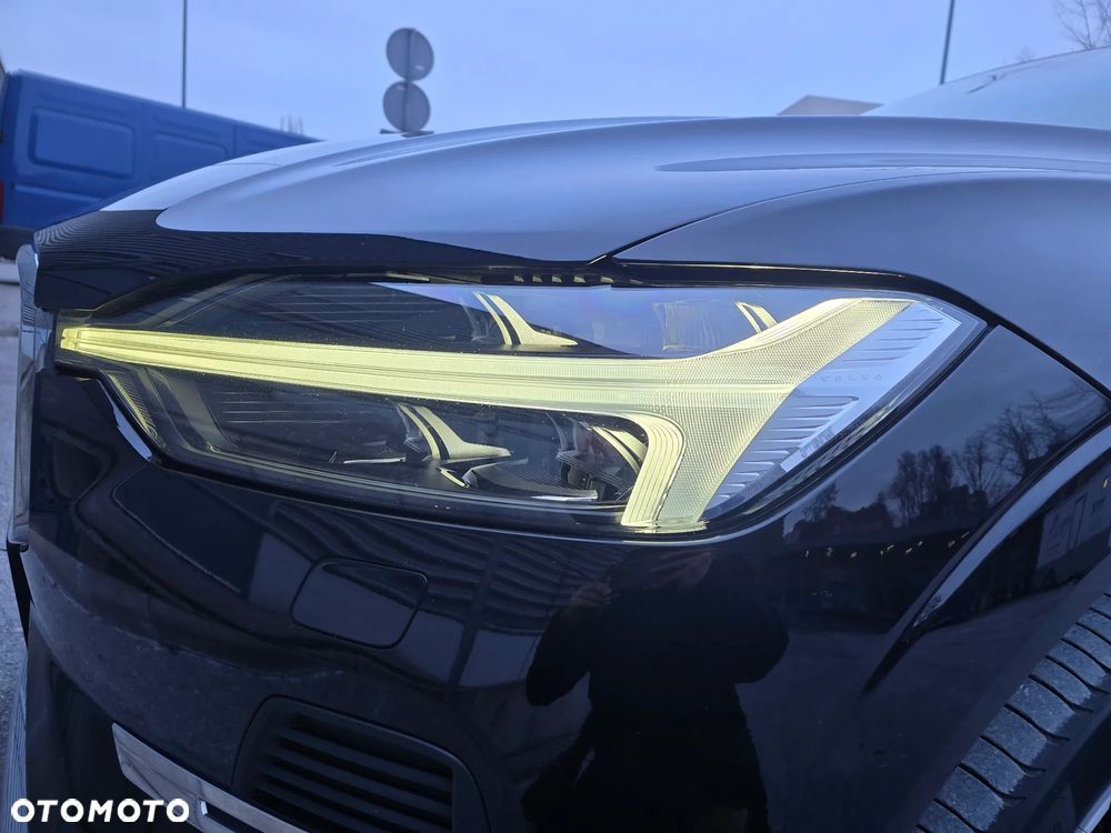 Volvo XC 60 B4 D AWD Plus Bright - 30