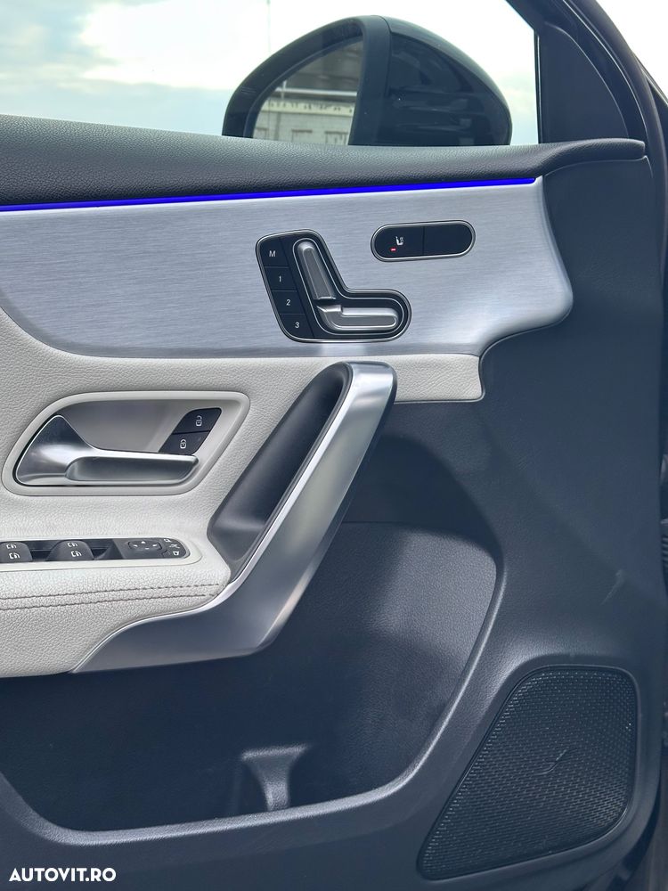 Mercedes-Benz A 200 7G-DCT AMG Line Advanced Plus - 24