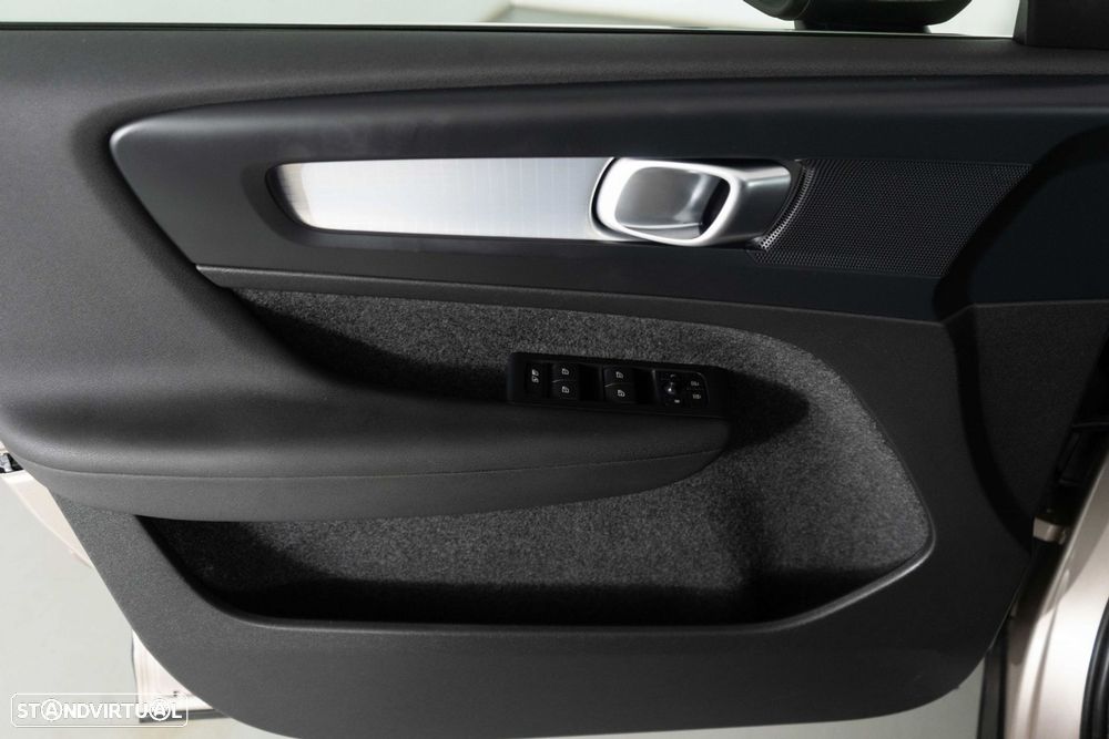 Volvo XC 40 1.5 T5 PHEV Inscription Expression - 28