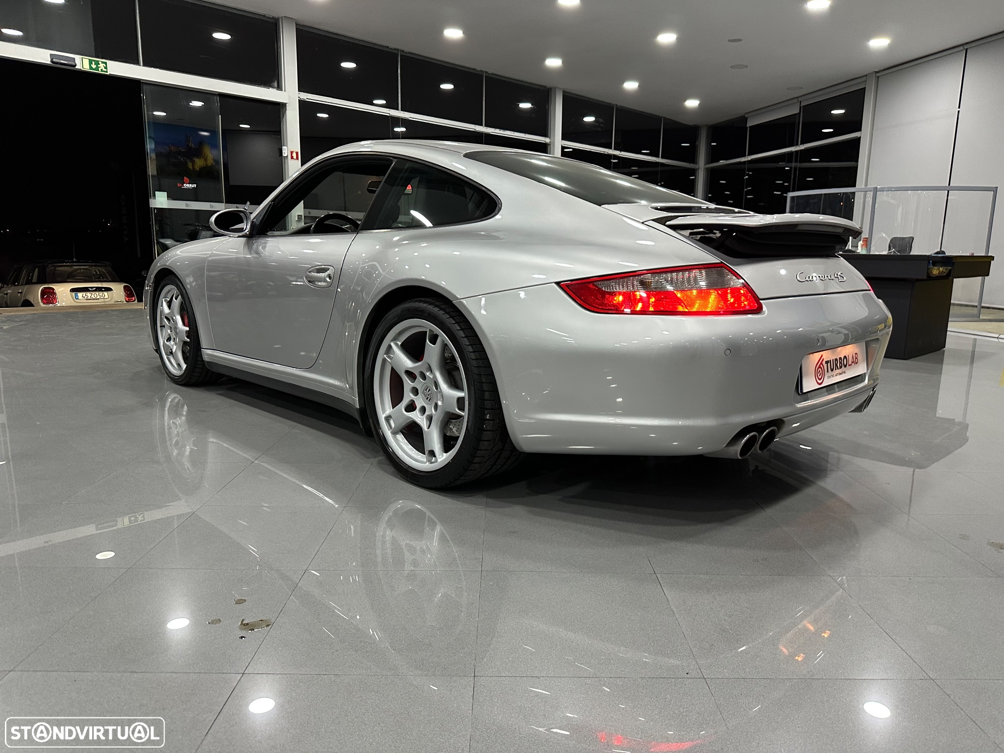 Porsche 911 Série F - 10