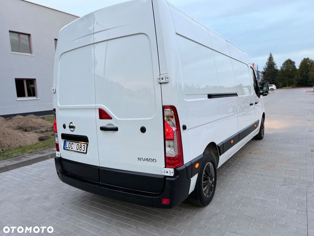 Nissan NV400 - 31