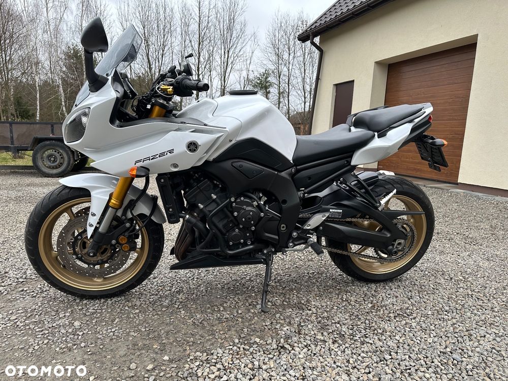 Yamaha FZ8 - 3