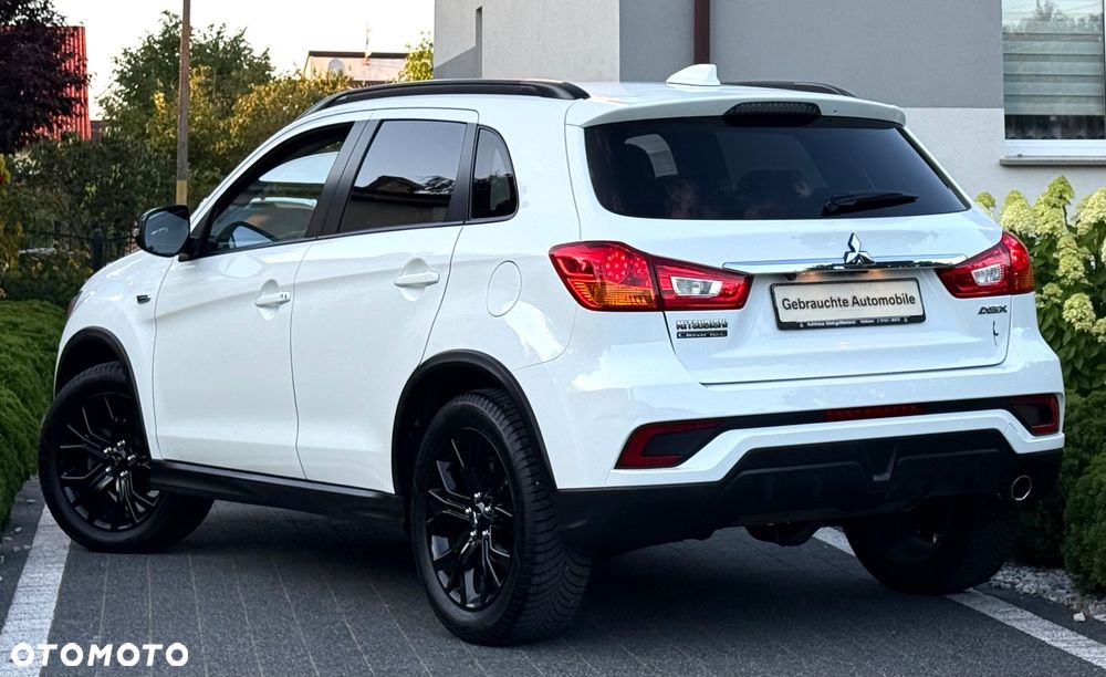 Mitsubishi ASX 1.6 Intense Plus Navi Blue Edition - 33