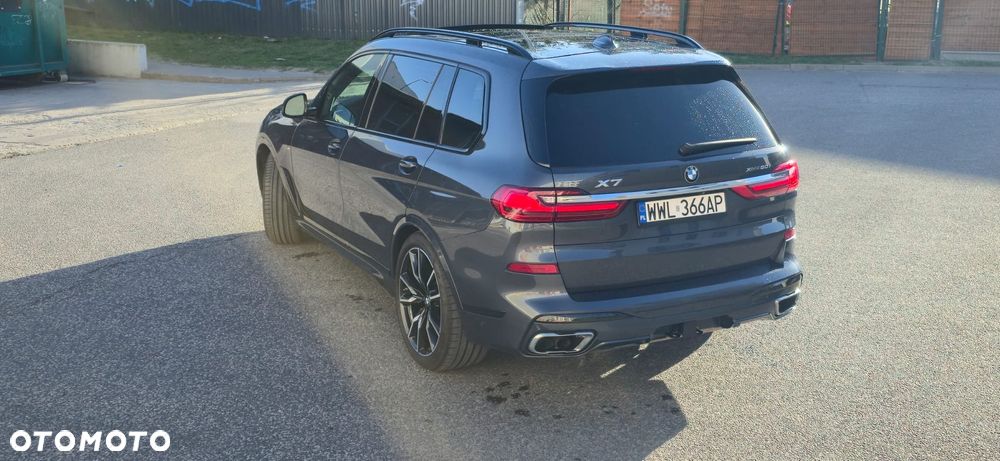 BMW X7 M50i sport - 9