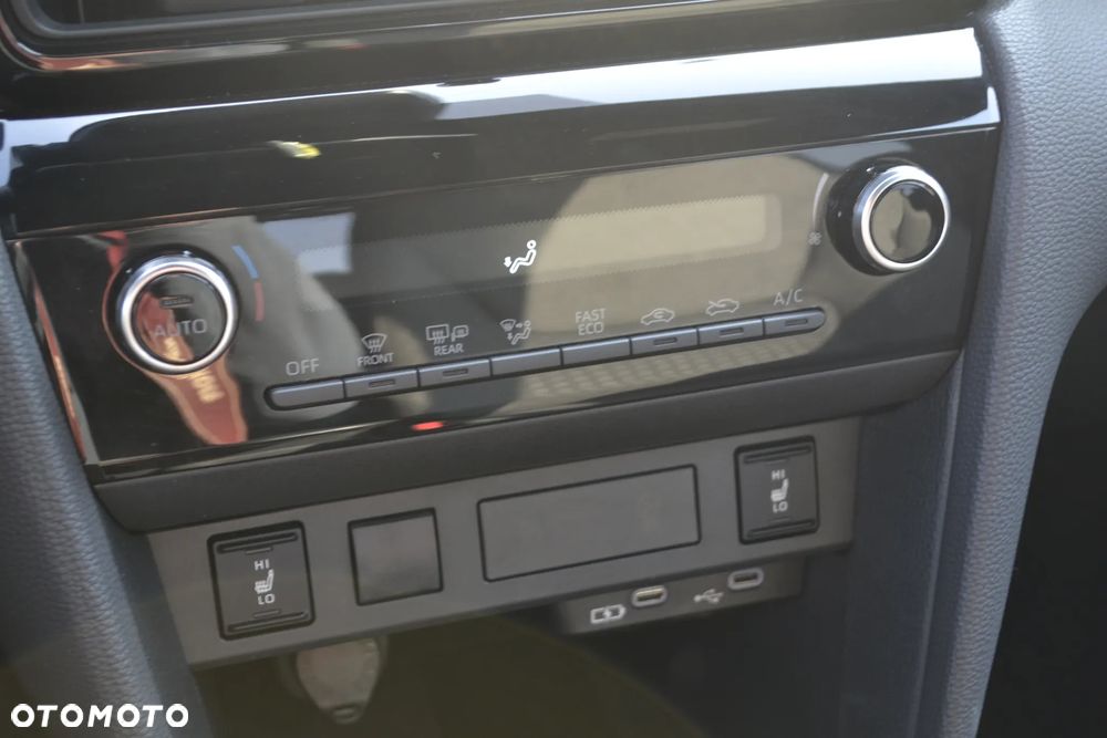 Toyota Yaris Cross Hybrid 1.5 Style - 32