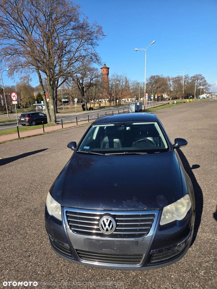 Volkswagen Passat 2.0 TDI DPF Highline - 11