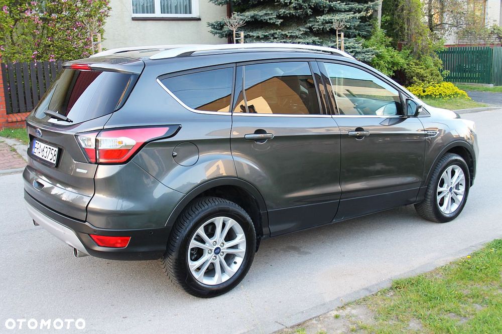 Ford Kuga 1.5 EcoBoost 2x4 Titanium - 9