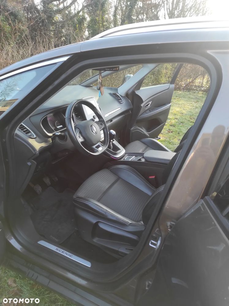Renault Scenic 1.5 dCi Intens - 8
