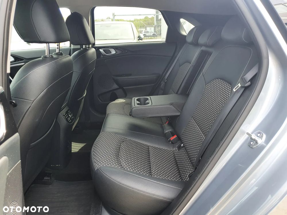 Kia Ceed 1.5 T-GDI Business Line DCT - 27