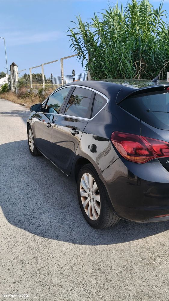 Opel Astra 1.7 CDTI Cosmo - 13