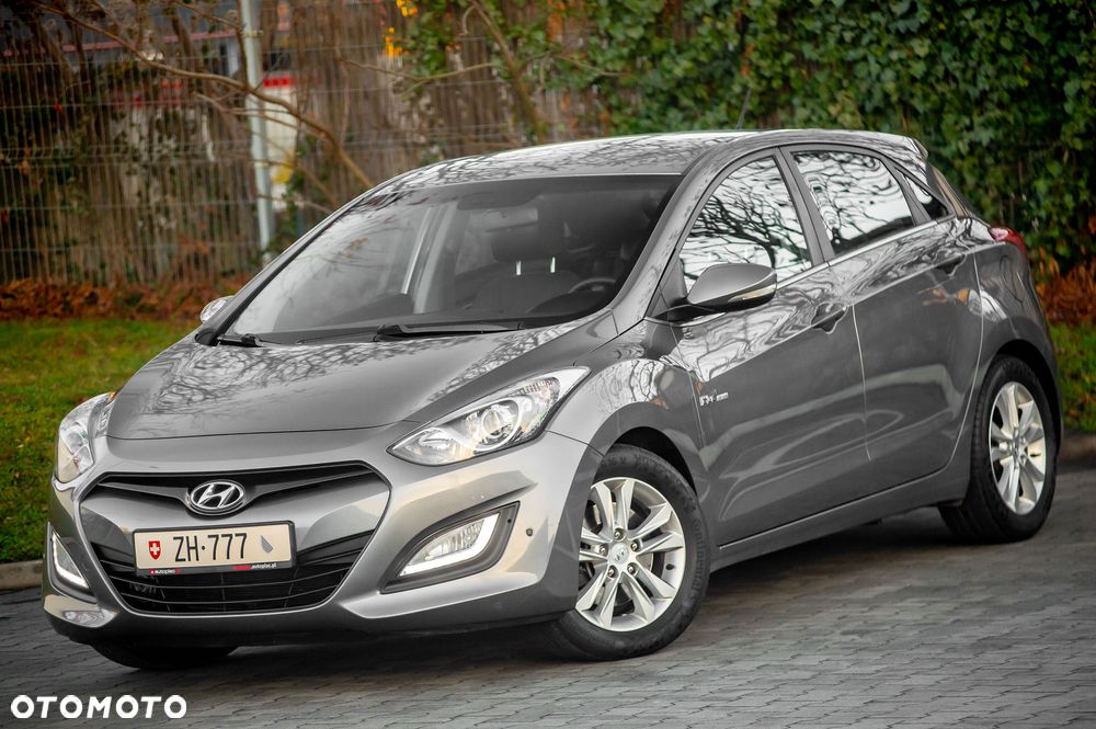 Hyundai i30 blue 1.6 GDI Passion - 8
